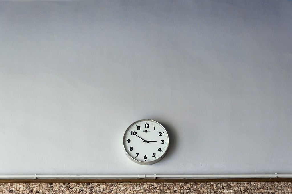 TDAH e Noção de Tempo: por que Subestimo Quanto Tempo Leva e Chego Atrasado